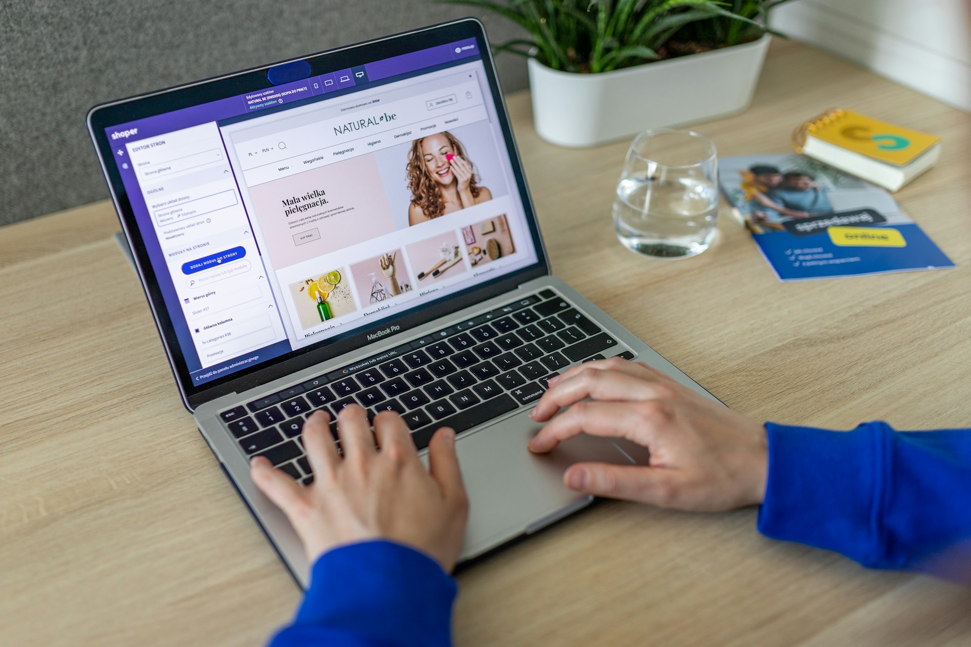 shoper-sllo94wes2m-unsplash - aitomdigital.com