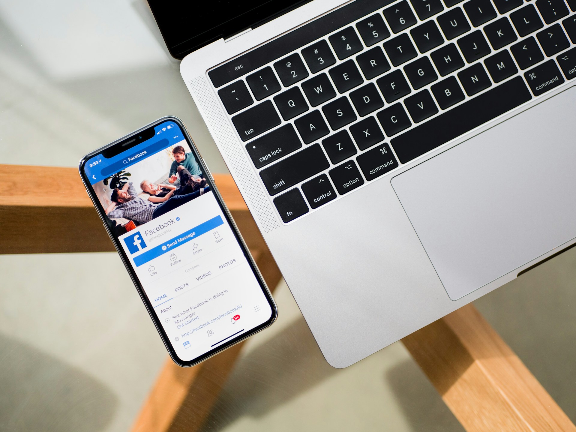 timothy-hales-bennett-owvrb-m3gwe-unsplash - aitomdigital.com